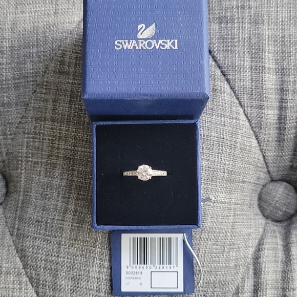 Brand New Swaroski Attract Ring - Picture 3 of 3